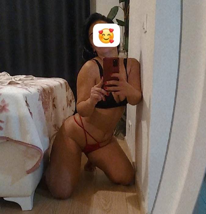 Beylikdüzü Escort Ayşe Mükemmel Sevişiyor